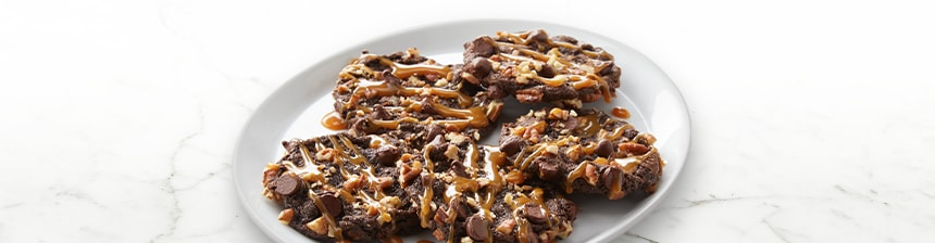 Salted Caramel Turtle Cookies