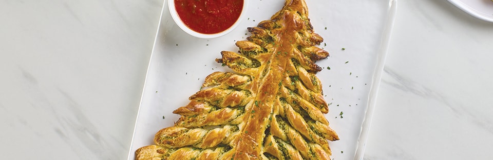 garlic butter tree with marinara dip
